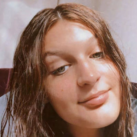 Meet your Posher, Anna - Picture 1 of 1